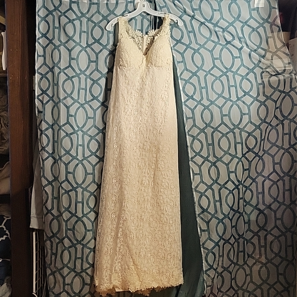 Wedding dress